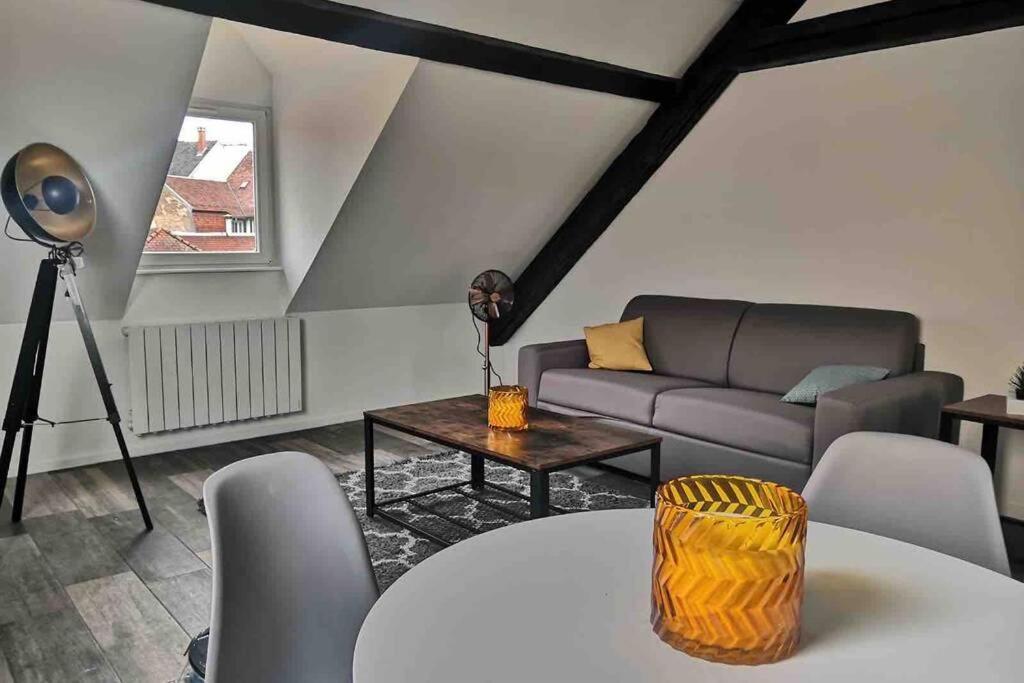 Appartement 4P Hypercentre. Place de Cathédrale Colmar Extérieur photo